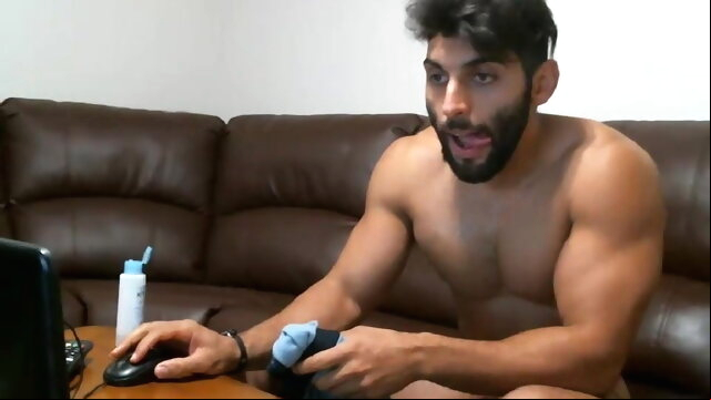 Sexy Muscle Arab sex gay sex amateur